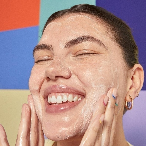 NEW BYOMA Creamy Jelly Cleanser - Picture 4 of 13